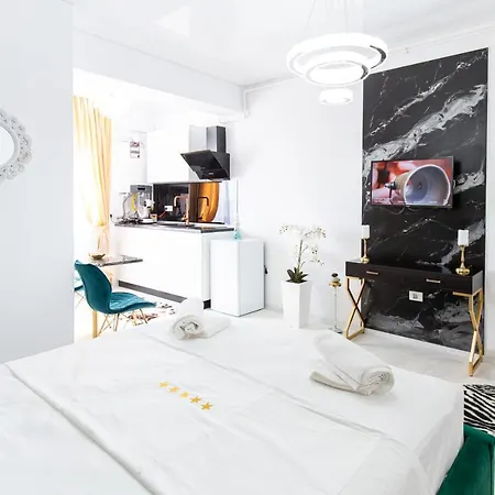 De Beni Studio Mamaia Nord דירה *